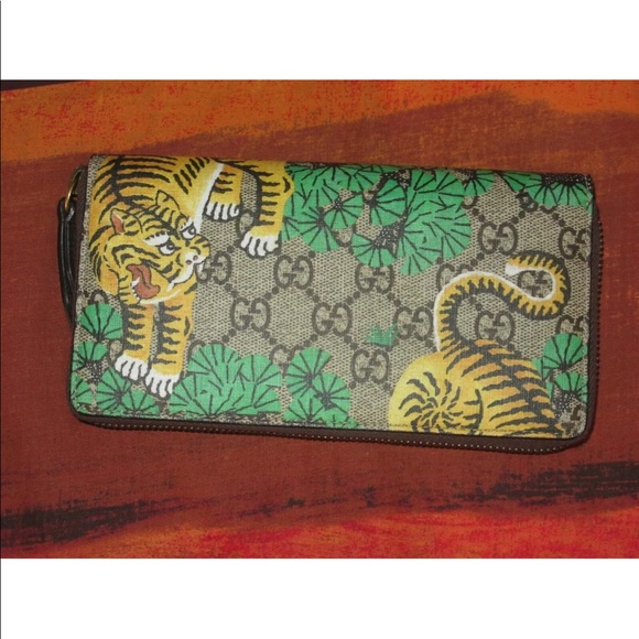 Gucci Bengal Tiger Zipper 